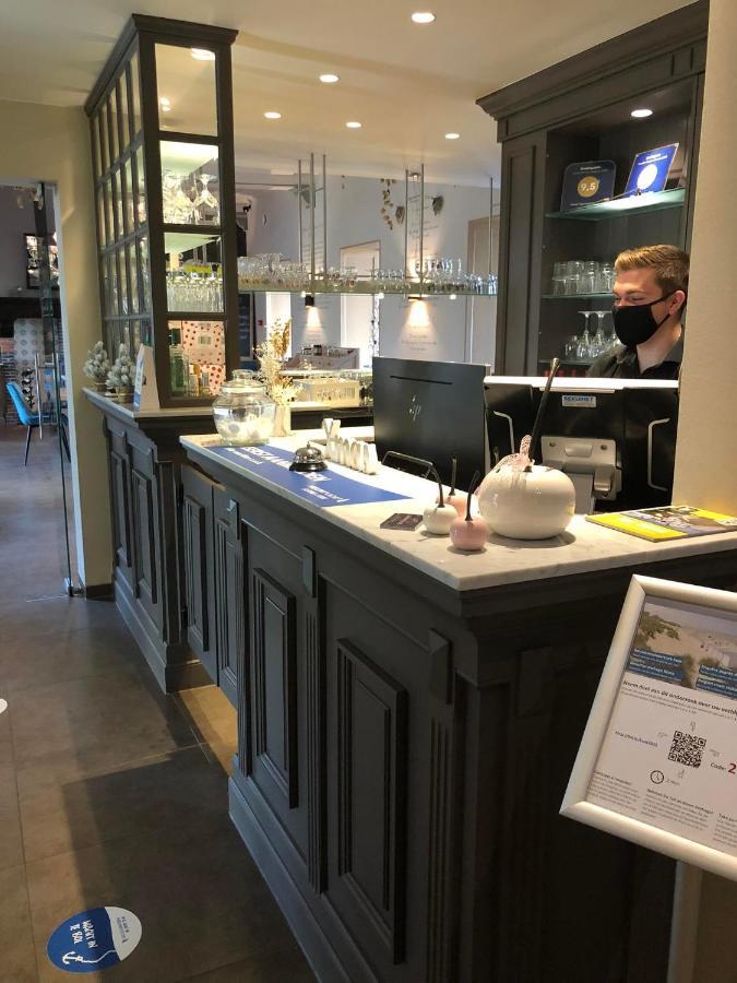 Hotel Gemeente Huis Nieuwpoort Bagian luar foto
